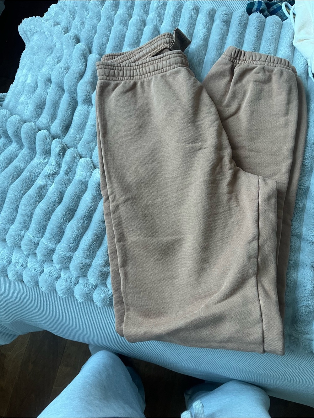 SKIMS Relaxed Sweatpants in Camel